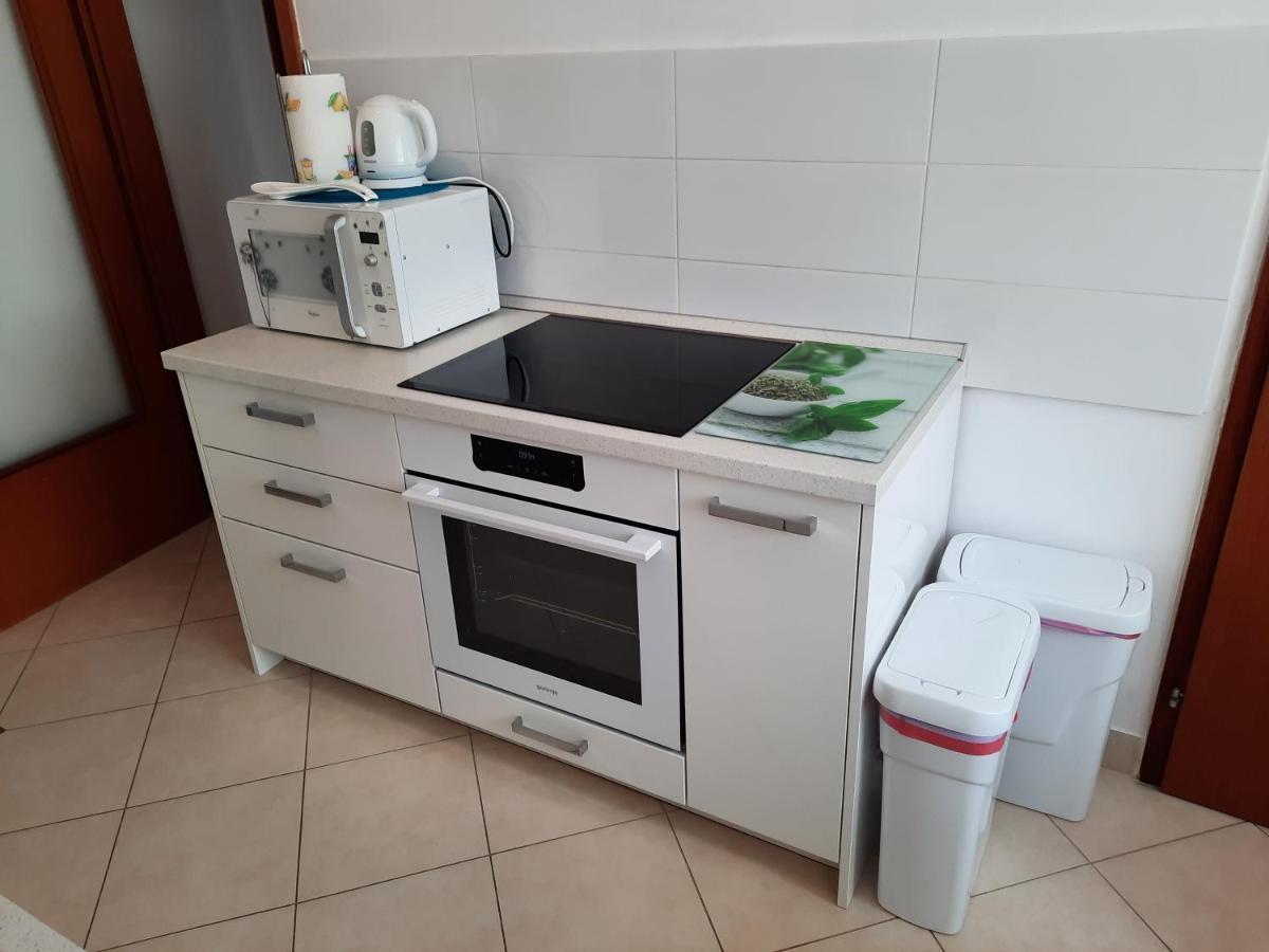 Apartman Lovran Exteriör bild