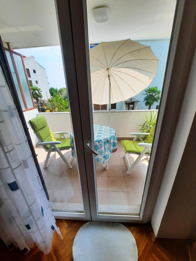 Apartman Lovran Rum bild