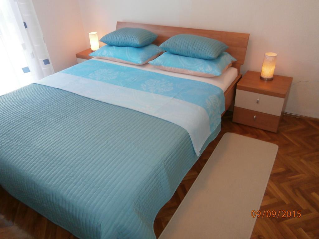 Apartman Lovran Exteriör bild